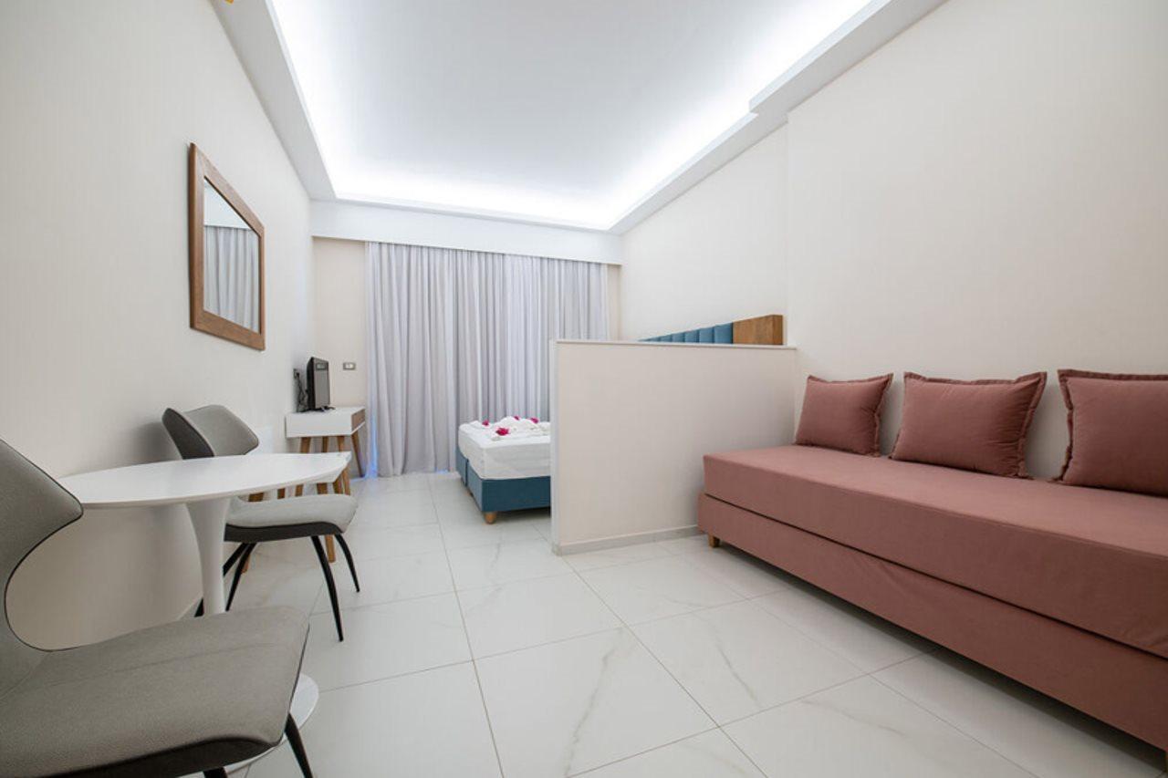 Cavo D' Oro Hotel Marmari  Buitenkant foto