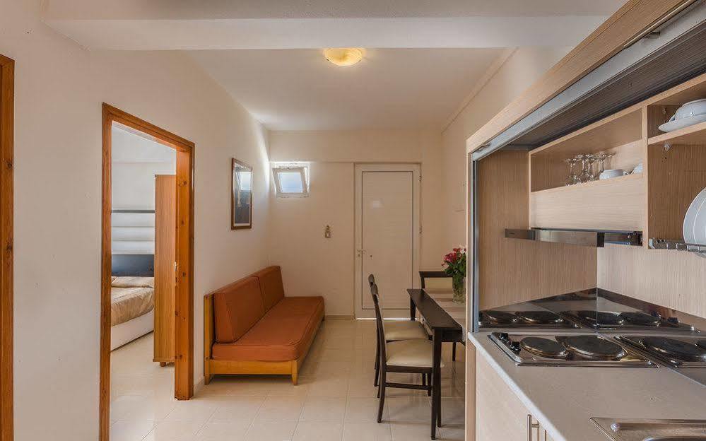 Cavo D' Oro Hotel Marmari  Buitenkant foto