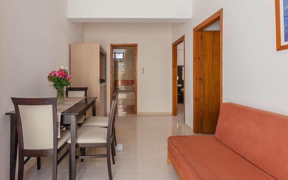 Cavo D' Oro Hotel Marmari  Buitenkant foto